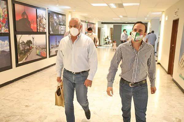 Recibe Manolo Jiménez al alcalde electo de Torreón