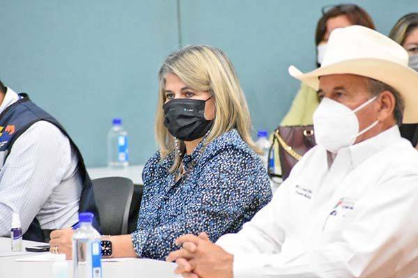 Coronará San Buena a Reina del Adulto Mayor