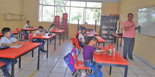 No será obligatorio el uniforme en escuelas