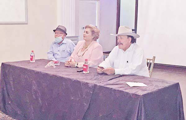Entre gritos de rechazo Guadiana pide unidad