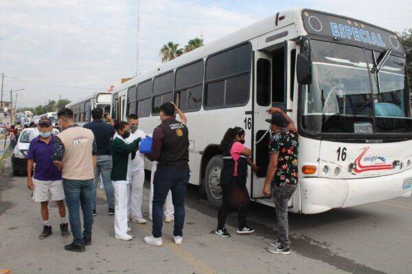 Vacunarán a 5 mil con modalidad Drive Thru