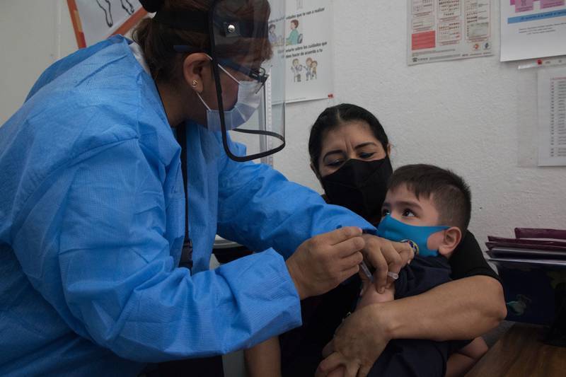Se disparan amparos por parte de padres de familia para vacunar a sus hijos
