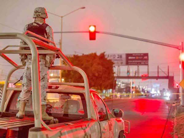 Hallan 6 cuerpos en Zacatecas; 4 estaban colgados de puente vehicular