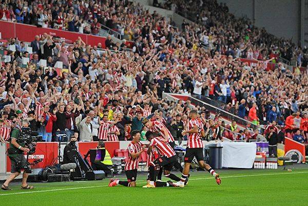 Cae Arsenal con el recién ascendido Brentford