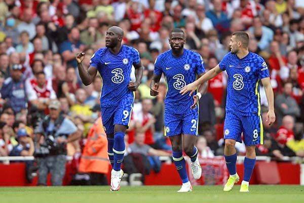 Marca Lukaku en su regreso con el Chelsea