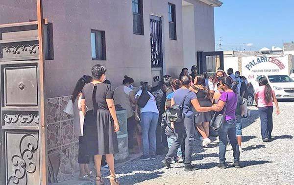 Dan último adiós a víctimas de choque