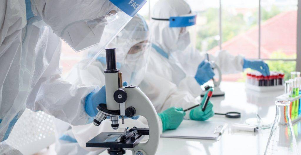 Reporte de EU considera que Covid-19 no se desarrolló como arma biológica; no descarta fuga de laboratorio