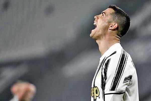 Estalla Cristiano ante rumores sobre su futuro