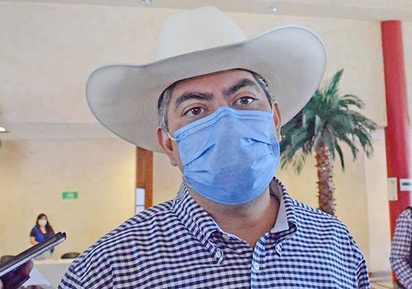 Descarta Paredes multa por no usar cubreboca