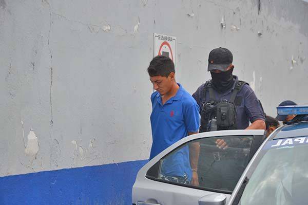 Pareja va a dar a la cárcel