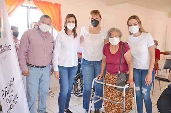 Recorre y apoya Verónica Martínez la Región Centro