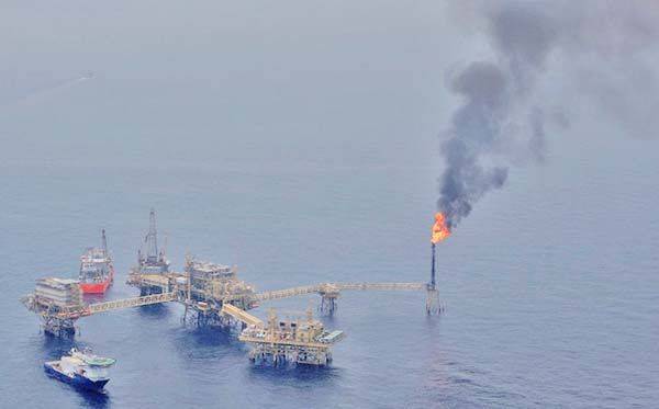 Controlan incendio en plataforma marina en Campeche; hay cinco heridos, informa Pemex