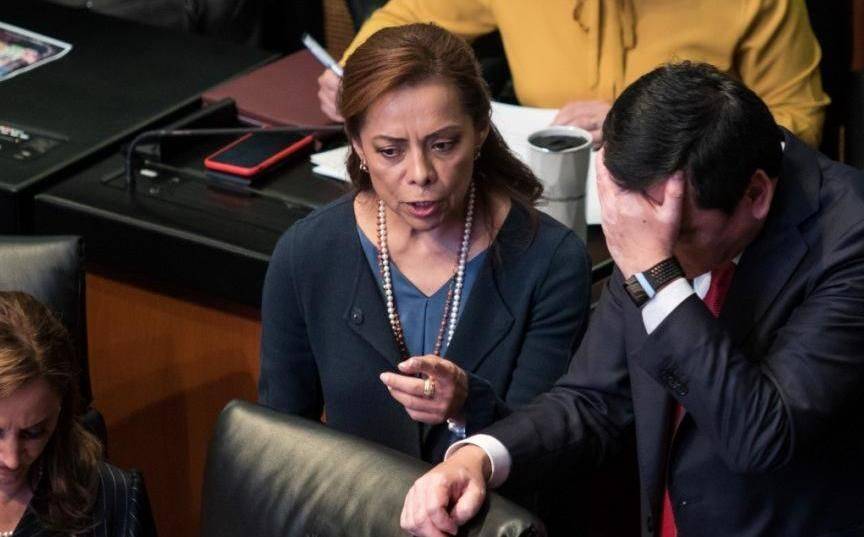 Camarillas de Vázquez Mota y Osorio Chong están frenando revocación de mandato: AMLO