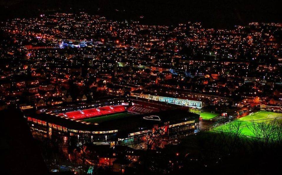 Policía investiga a jugadores de Brann por una orgía en su estadio