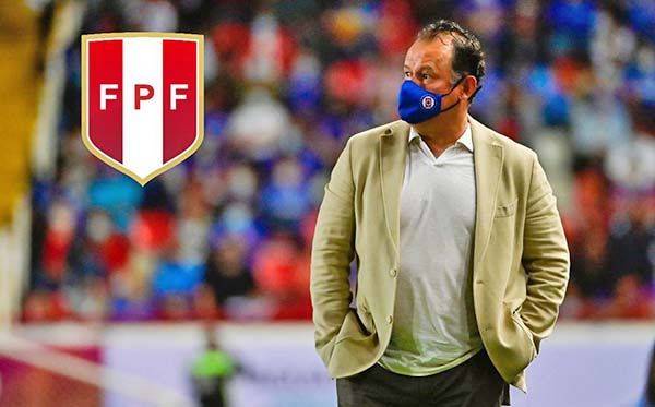 Juan Reynoso, el siguiente candidato para dirigir a Perú: Claudio Pizarro