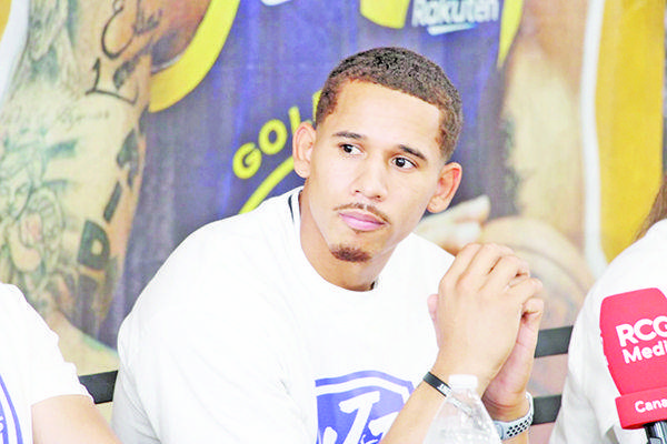 SE PRESENTA EN SALTILLO JUAN TOSCANO, JUGADOR DE LA NBA