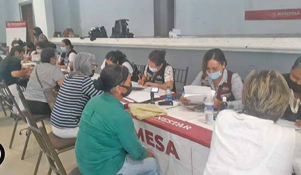 Buscan inscribirse A programa 65 Y Más