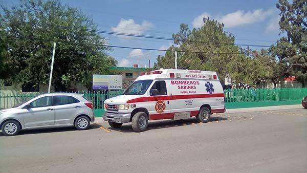 Sufre descarga eléctrica albañil