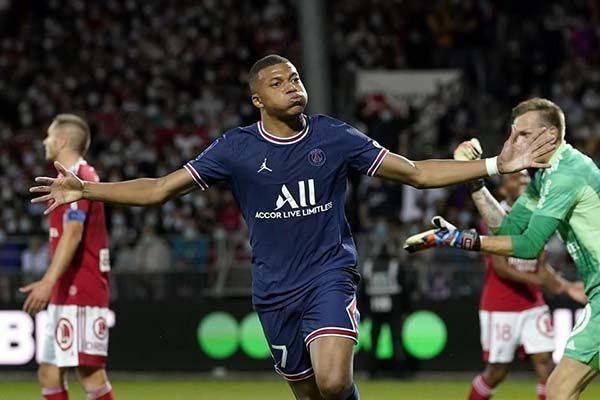 Perfecto el PSG sin Messi ni Neymar