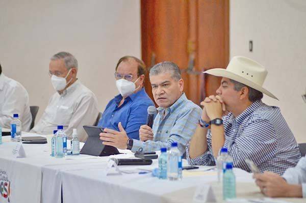 Regresarán 200 mil alumnos a las aulas