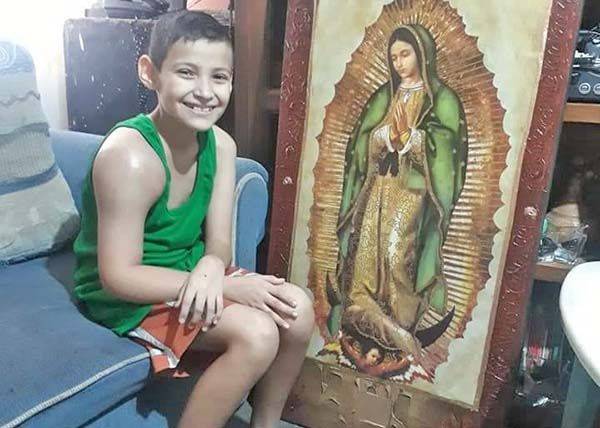 Con 8 años Gustavo da la pelea al cáncer