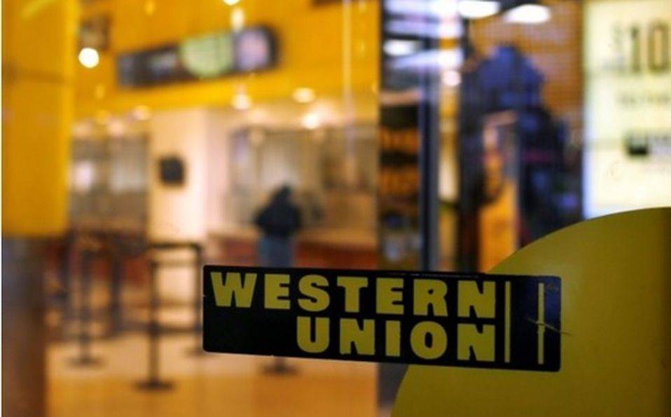 Western Union suspende envíos de dinero a Afganistán