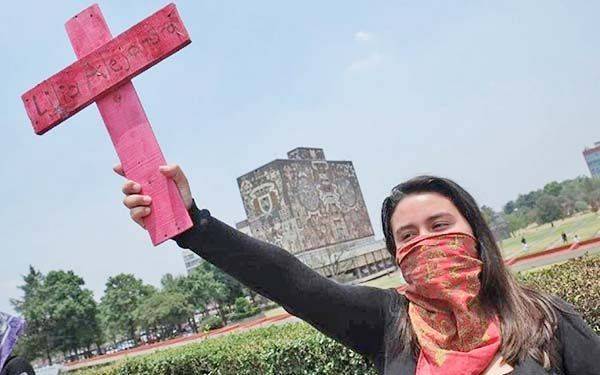 «El feminicidio es un acto de amor», dice director del IIE-UNAM