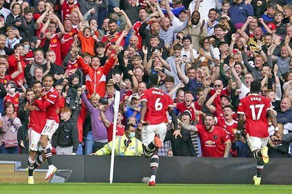 Tiene United arranque diabólico en la Premier