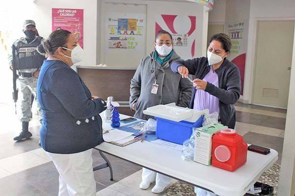 Monitorean venta de vacunas anti Covid