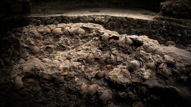 Tenochtitlan emerge por las ventanas arqueológicas de la Ciudad de México