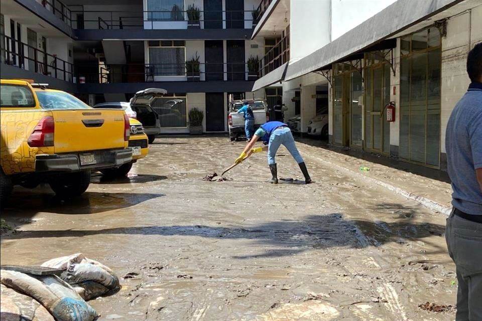 Inicia recuento de daños tras inundaciones en Tula