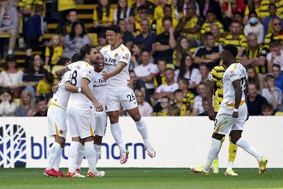 Saca Wolverhampton primer triunfo en la temporada