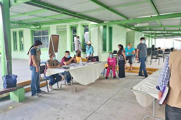 Pagan 68 y Más en comunidades rurales