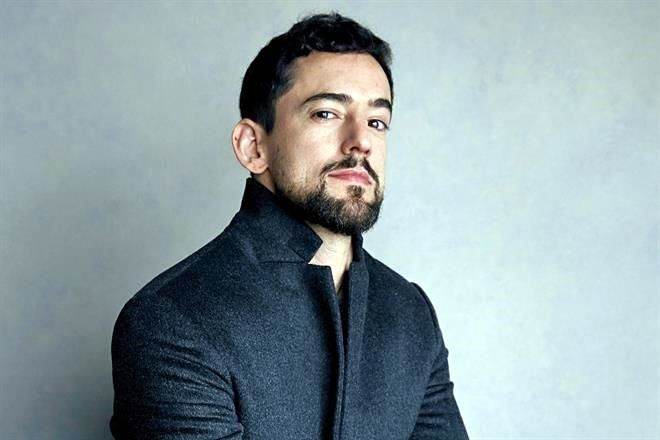 Luis Gerardo Méndez hará reír junto a Wahlberg y Hart