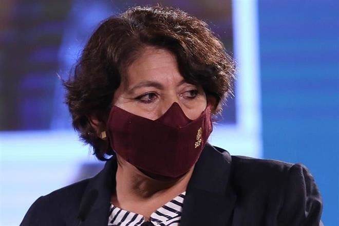Atacan a Delfina porque la ven de candidata.- AMLO