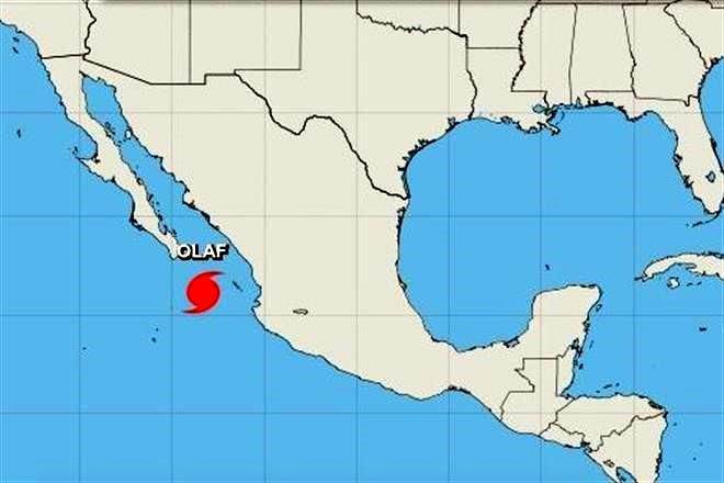 Se convierte ‘Olaf’ en huracán rumbo a Baja California Sur