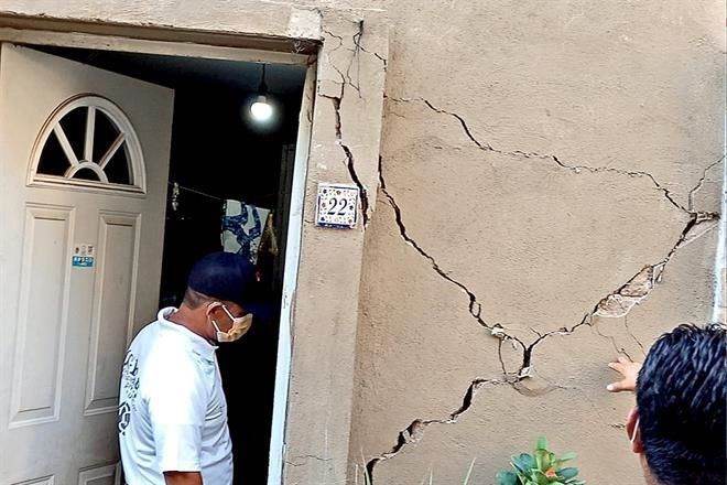 Daña sismo casas recién construidas en Acapulco