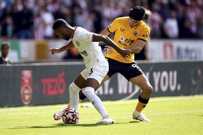 No levanta el Wolverhampton de Raúl
