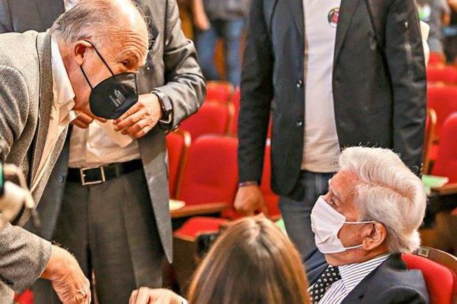 Cuestiona Vargas Llosa ‘mañaneras’ de AMLO