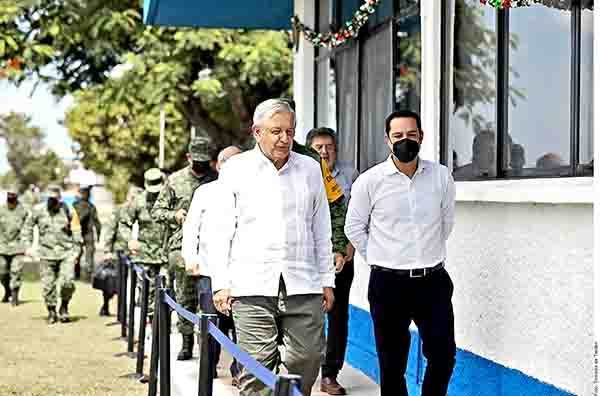 Supervisa AMLO avances