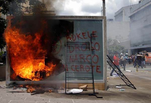 ‘Bukele dictador’