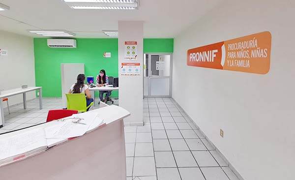 Adoptan abuelos y tíos a menores en conflicto