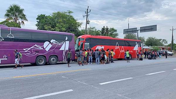 Algunos migrantes se quedan en la ciudad