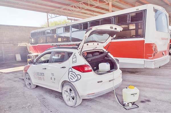 Sanitizan autobuses urbanos de Castaños