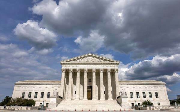 Corte Suprema de EU da revés al derecho al aborto; no bloqueará ley de Texas