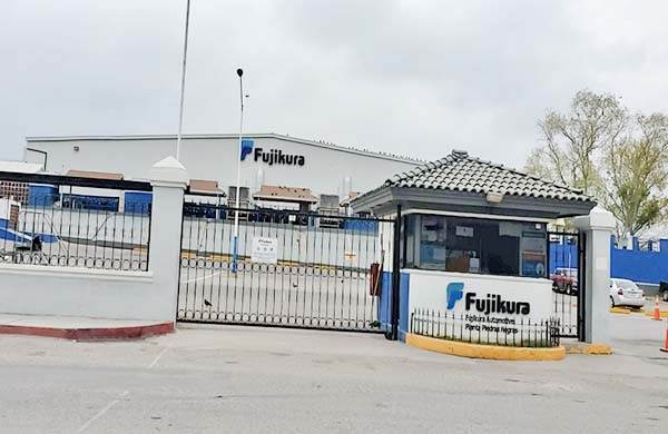 Se quejan trabajadores por contagios en Fujikura