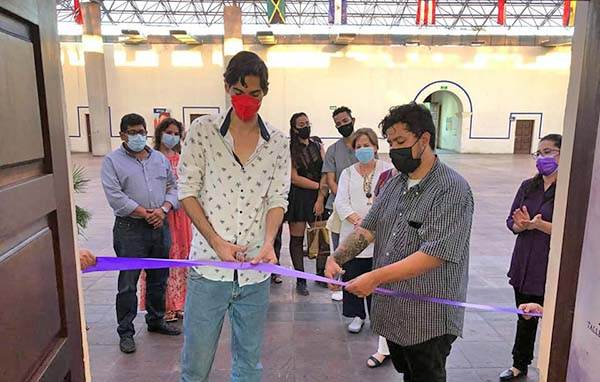 Inauguran exposición de Grabado de Ermes Olvera