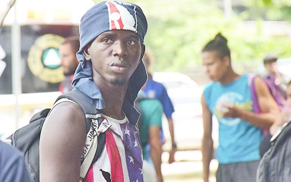 INICIAN DEPORTACIÓN MASIVA DE HAITIANOS