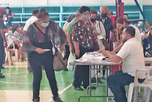 Larga espera para pago de 68 y Más