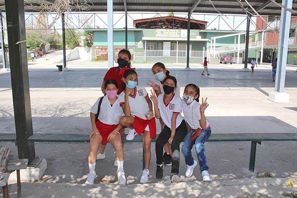 Abrirán 90% de escuelas durante mes de octubre